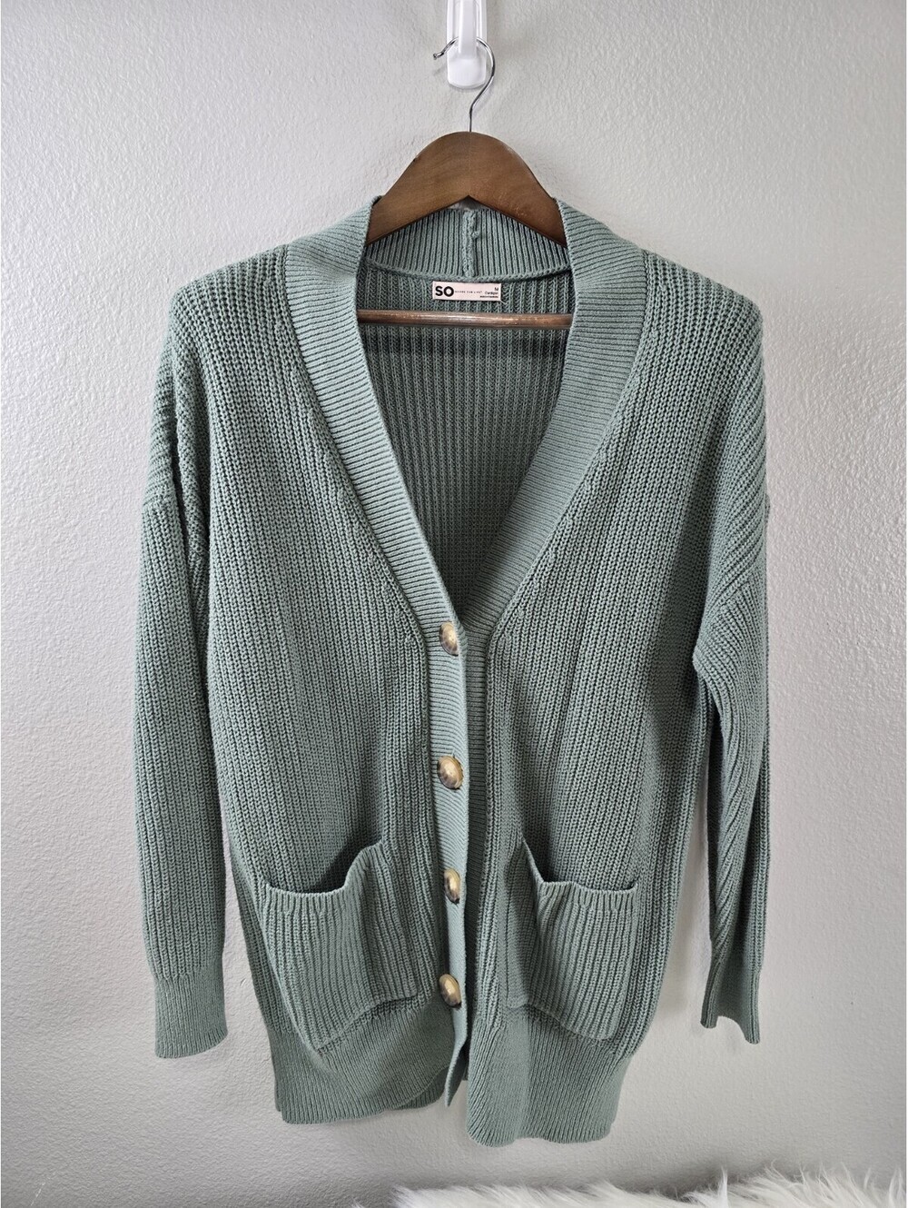 WOMENS M SO GREEN BUTTON UP SWEATER CARDIGAN LONG SLEEVE V NECK